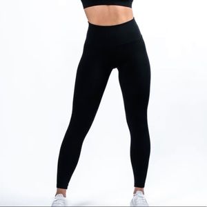 Alphalete black legging